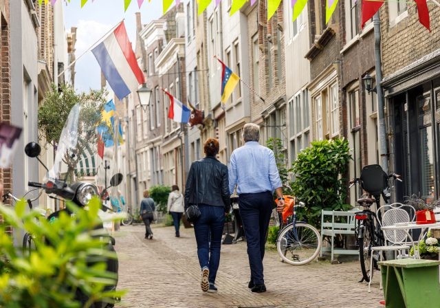 Winkelen kunt antiek Vleeshouwerstraat historische binnenstad van Dordrecht