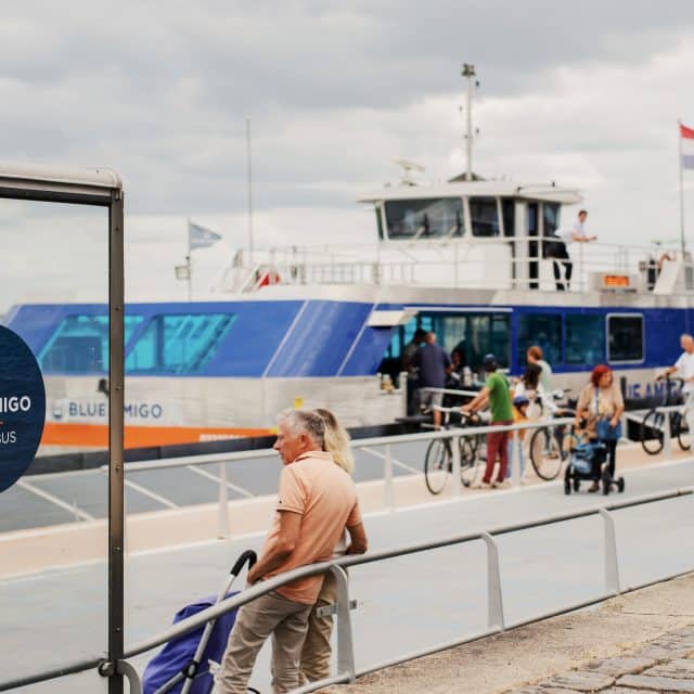 Blue Amigo Waterbus