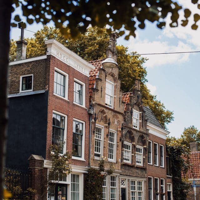 Museumstraat trapgevel monumenten herfst historisch wonen Dordrecht