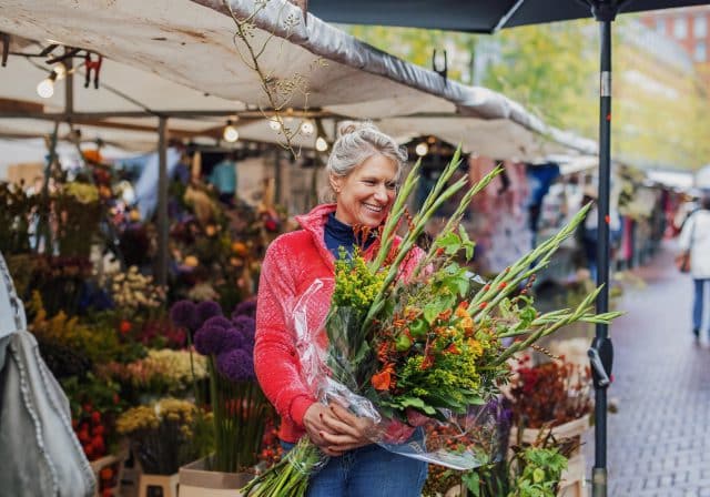 Weekmarkt bloemen herfst winkelen Sarisgang Dordrecht