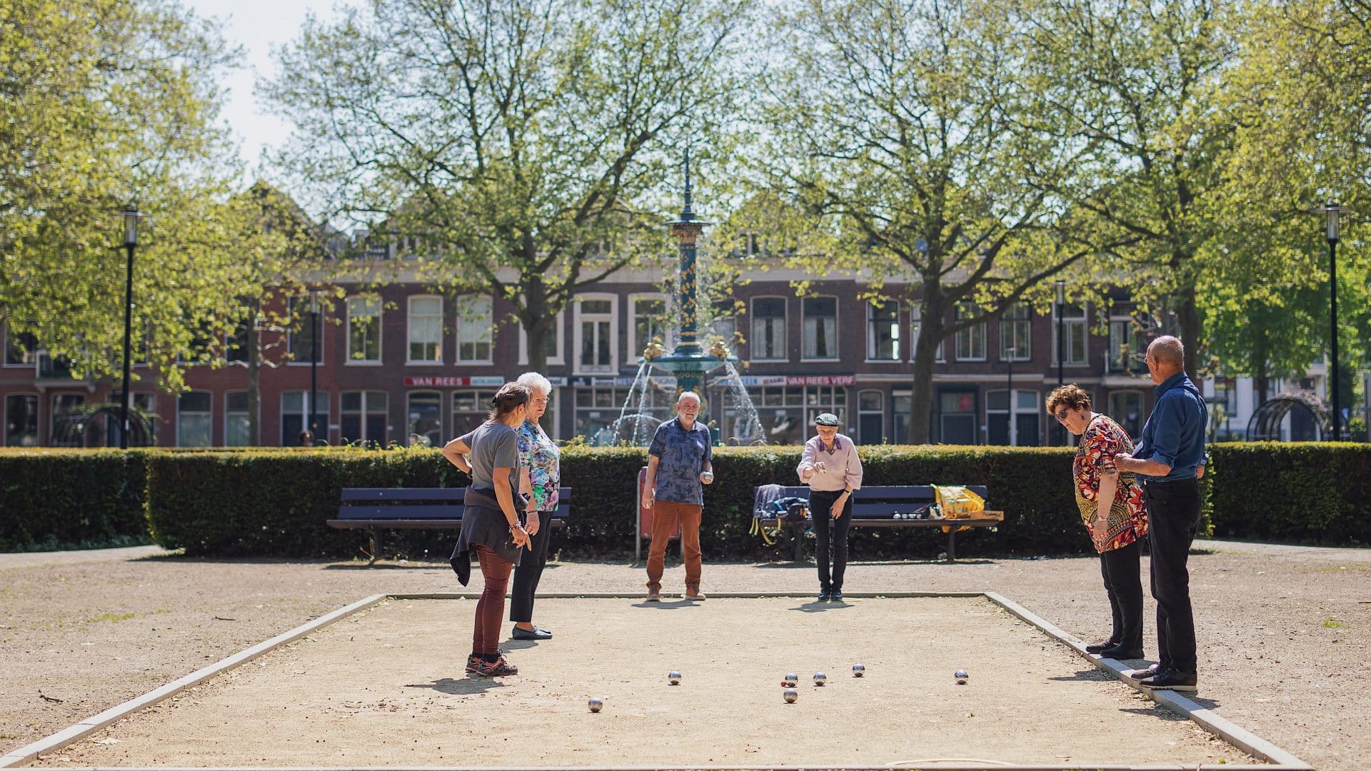 Beverwijcksplein petanque jeu de boules activiteit lente Dordrecht