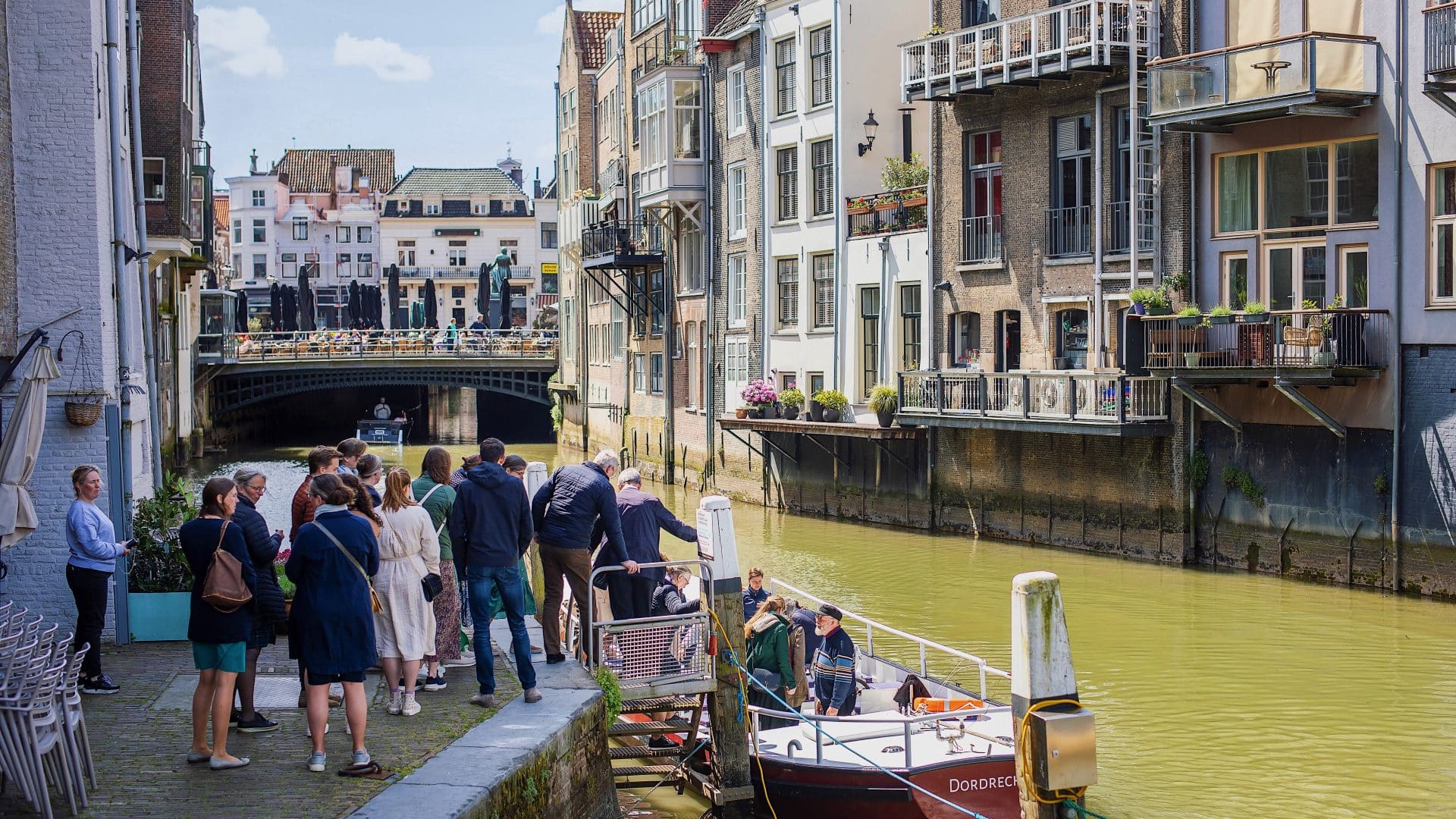 Dordtevaar rondvaart Voorstraathaven lente Dordrecht (1)