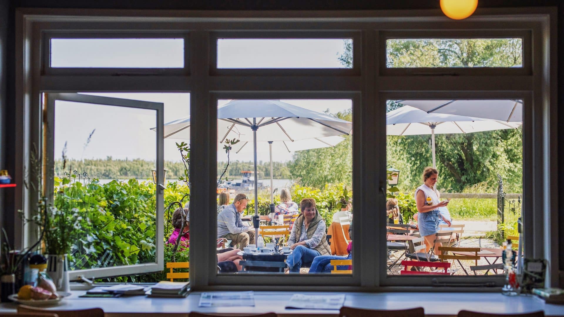 Huiskamercafé Fluitekruid eten drinken zomer Dordrecht (2)