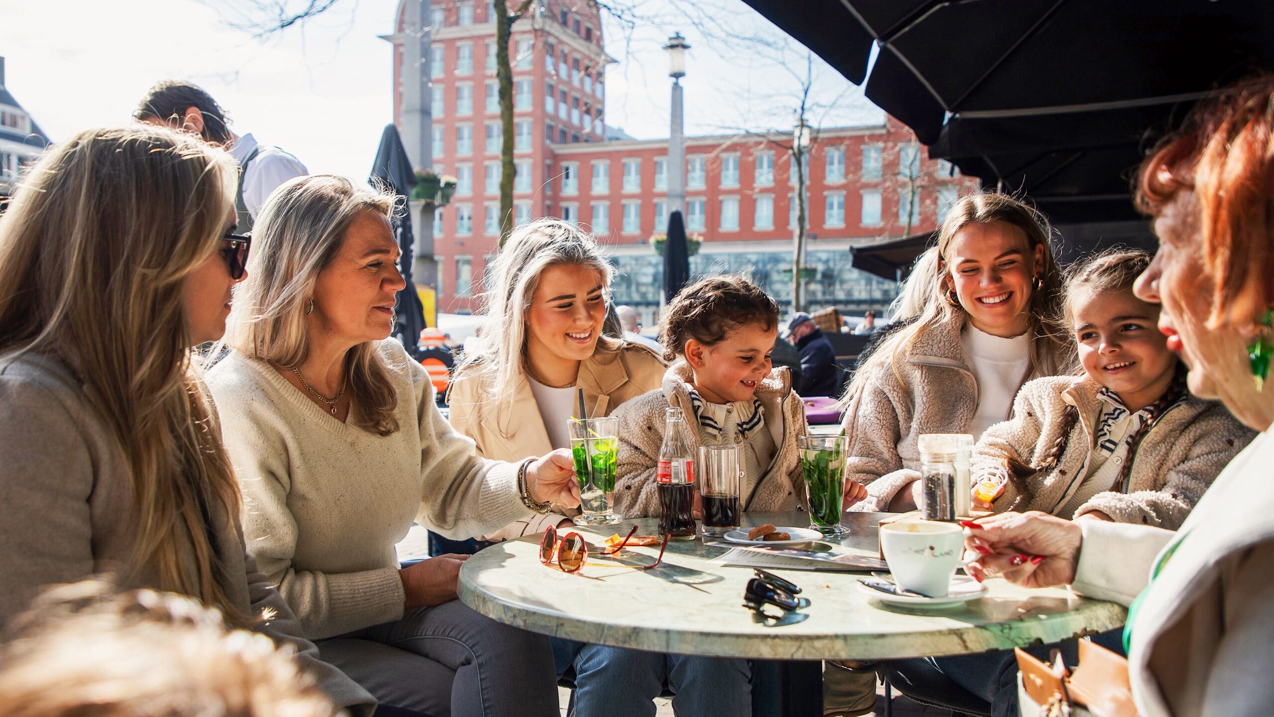 Klander Muelen terras eten drinken horeca kids Statenplein centrum Dordrecht (1)