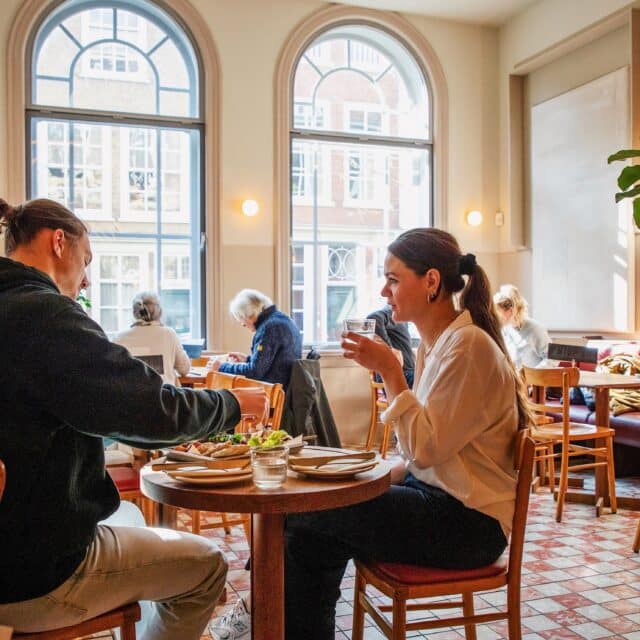 Stadsbrasserie de Witt eten drinken horeca lunchen centrum Dordrecht (2)