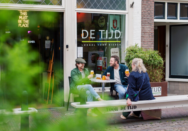 Café de tijd horeca eten drinken Voorstraat Noord Dordrecht (1)