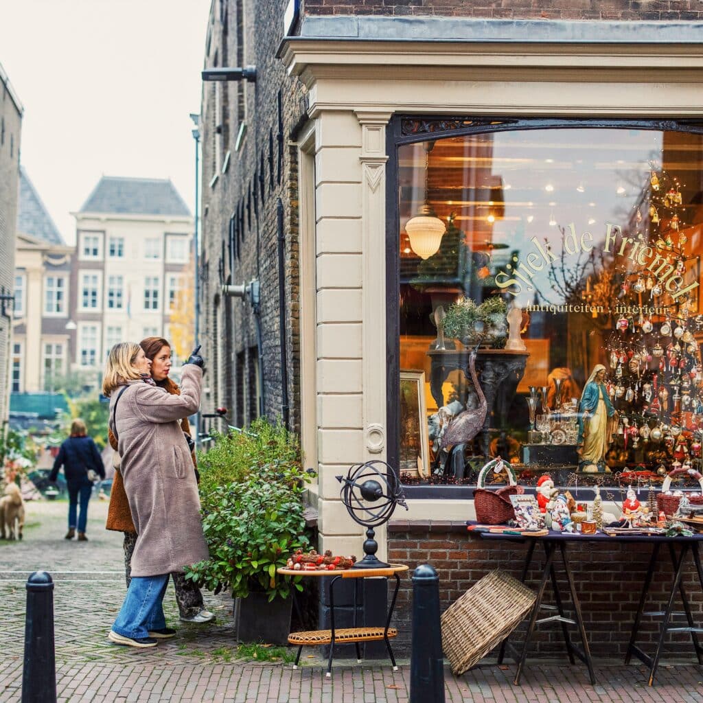 Sjiek de Friemel vintage antiek winkelen centrum winter Dordrecht