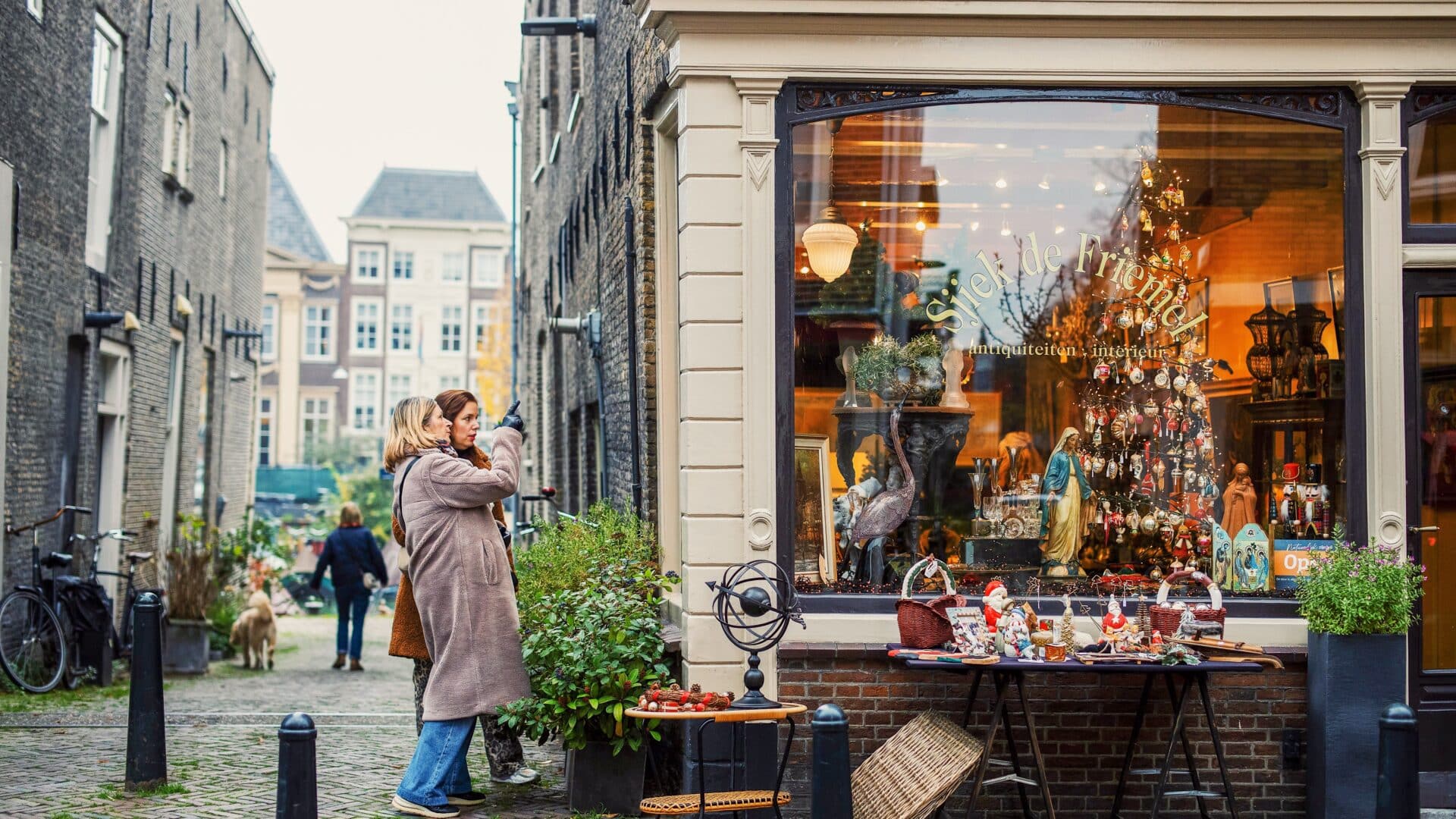 Sjiek de Friemel vintage antiek winkelen centrum winter Dordrecht