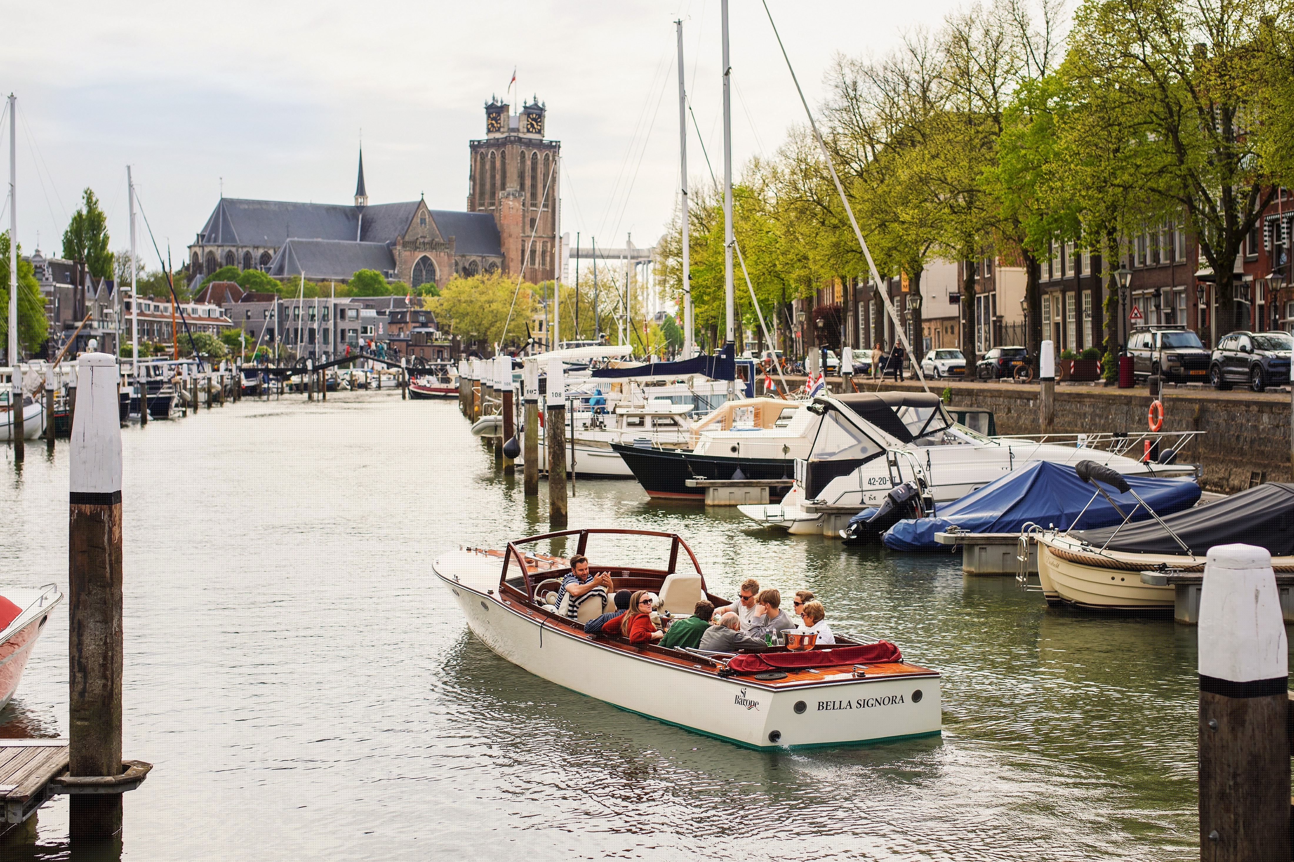 Si Barone Nieuwe Haven Grote Kerk voorjaar lente centrum Dordrecht (1)