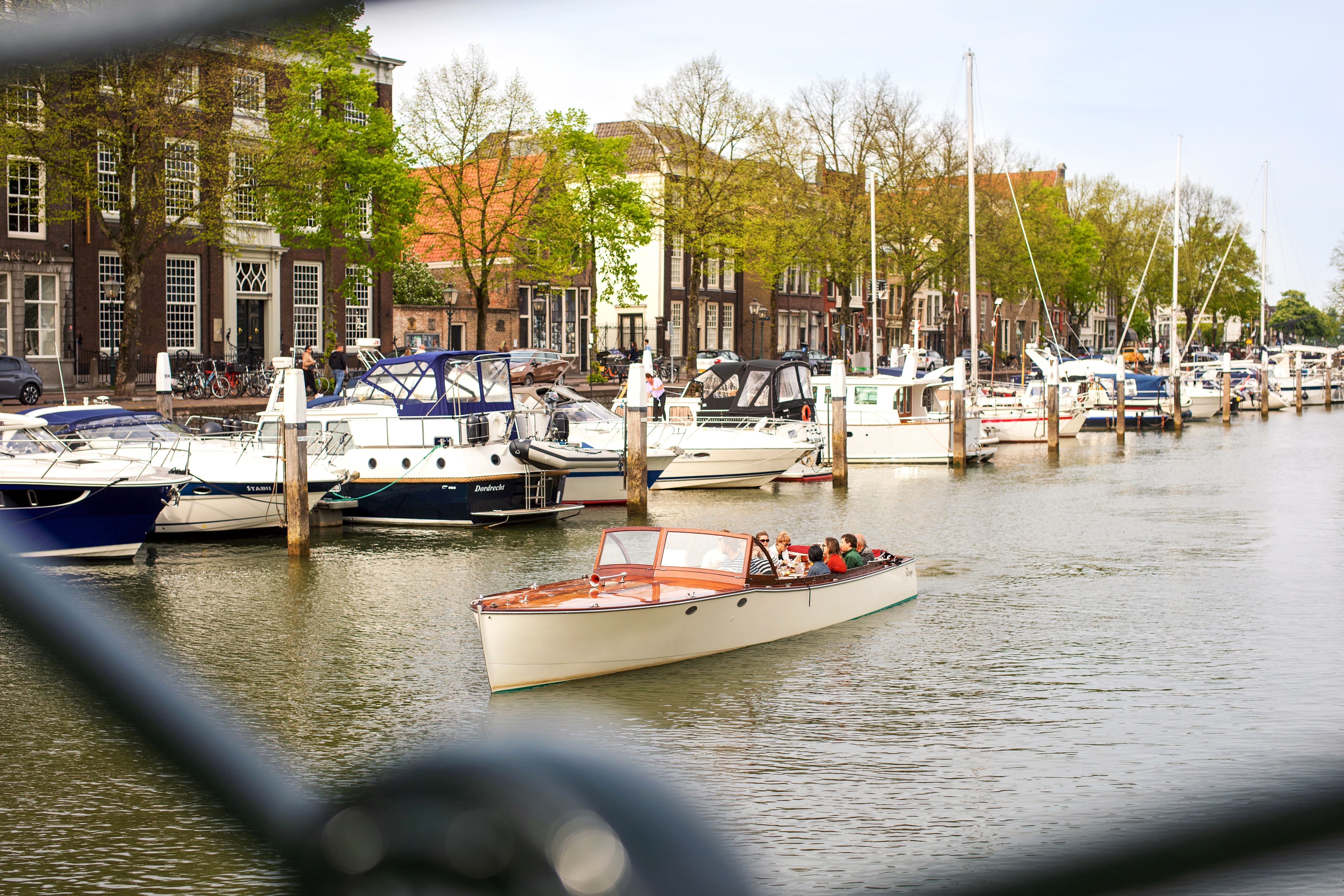 Si Barone Nieuwe Haven voorjaar lente centrum Dordrecht
