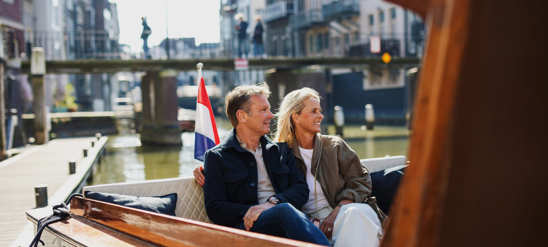 Si Barone rondvaart boot Voorstraathaven centrum Dordrecht lente voorjaar (1)