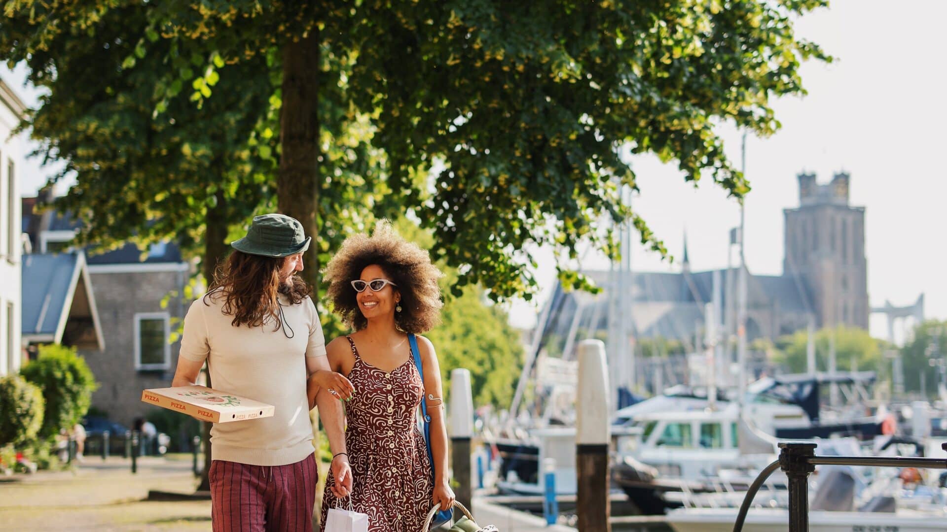 Nieuwe Haven Grote Kerk zomer picknick wijn centrum Dordrecht (1)