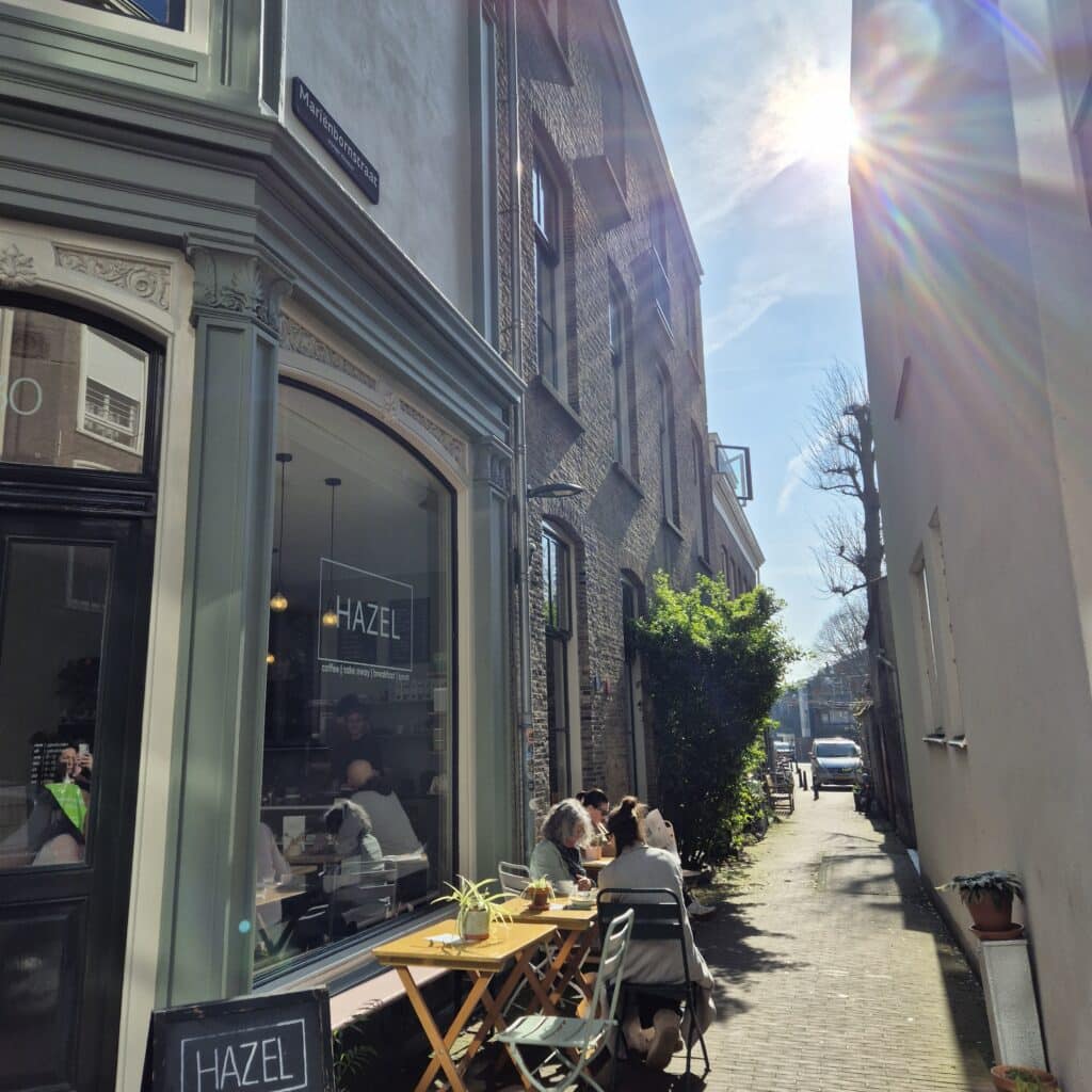 Hazel dordrecht eten drinken koffie Voorstraat Noord centrum Dordrecht lente