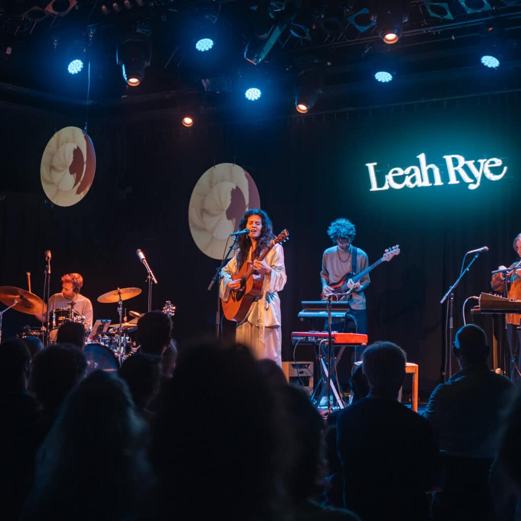 Bibelot Kunstmin Wanderlust Cultuur Muziek Concert Dordrecht