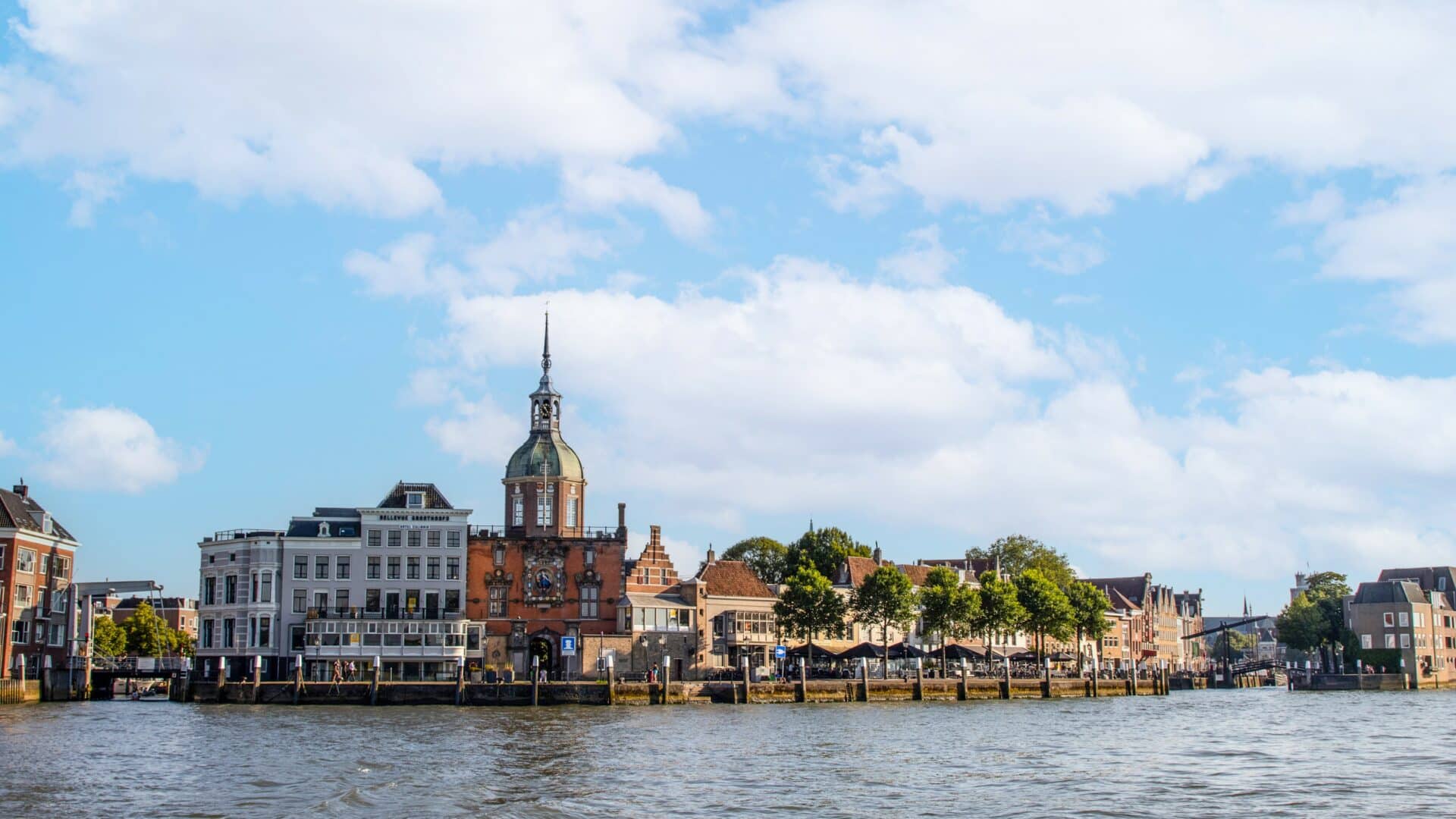 Groothoofd drierivierenpunt water Groothoofdspoort Dordrecht