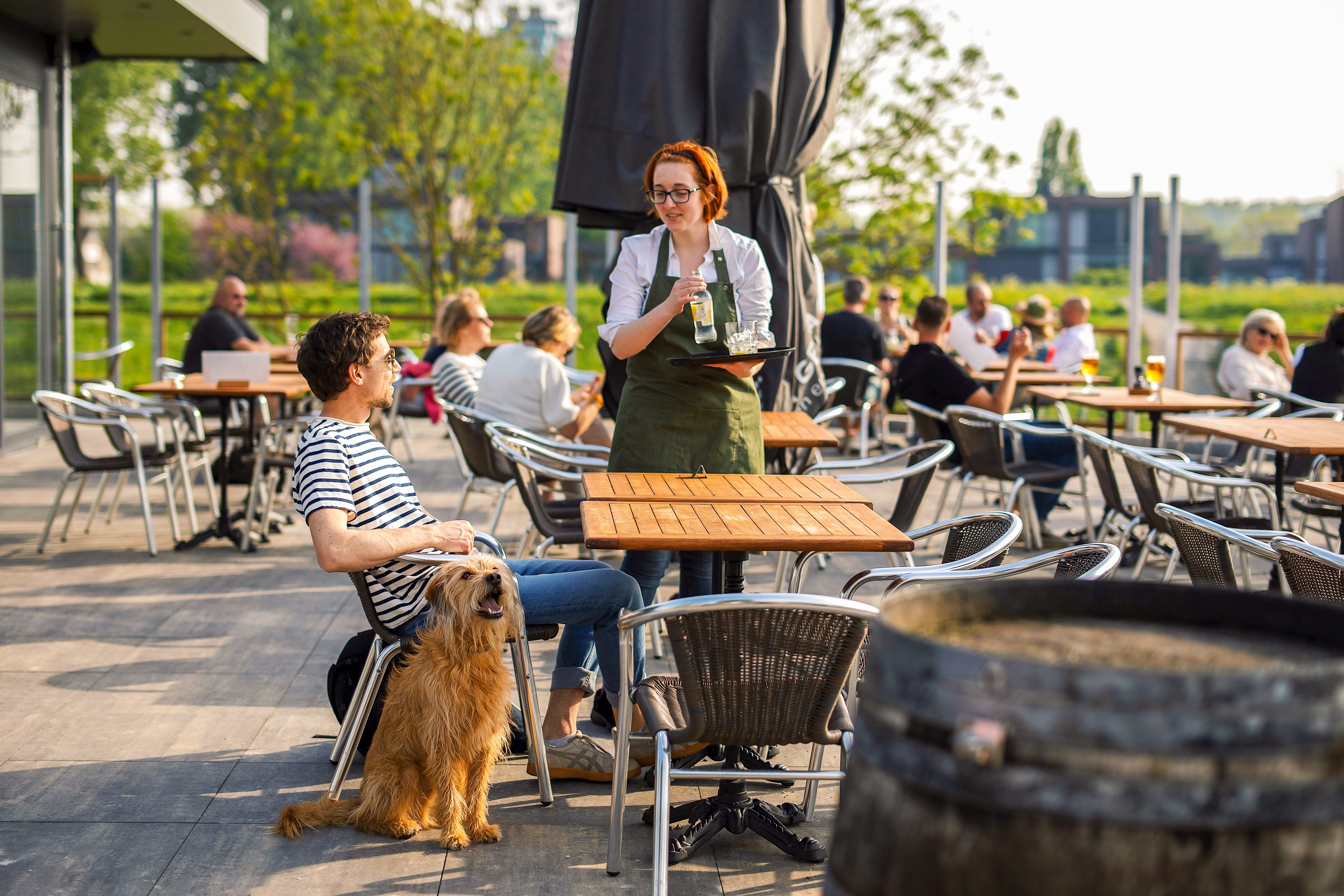 Het Gemaal restaurant eten drinken terras lente Dordrecht