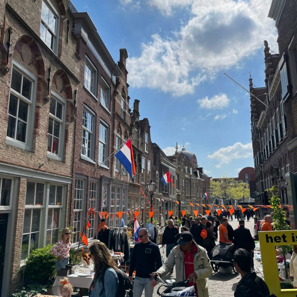 Koningsdag evenement Hofstraat Dordrecht