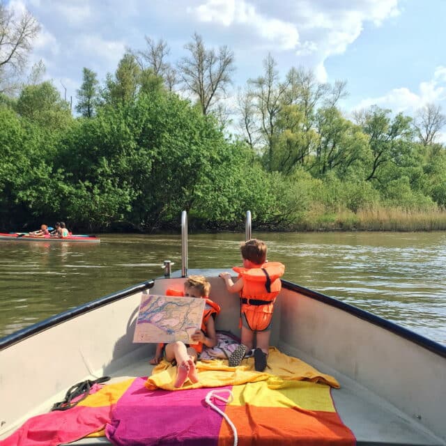 Nationaal Park de Biesbosch boot kids kinderen natuur water Dordrecht