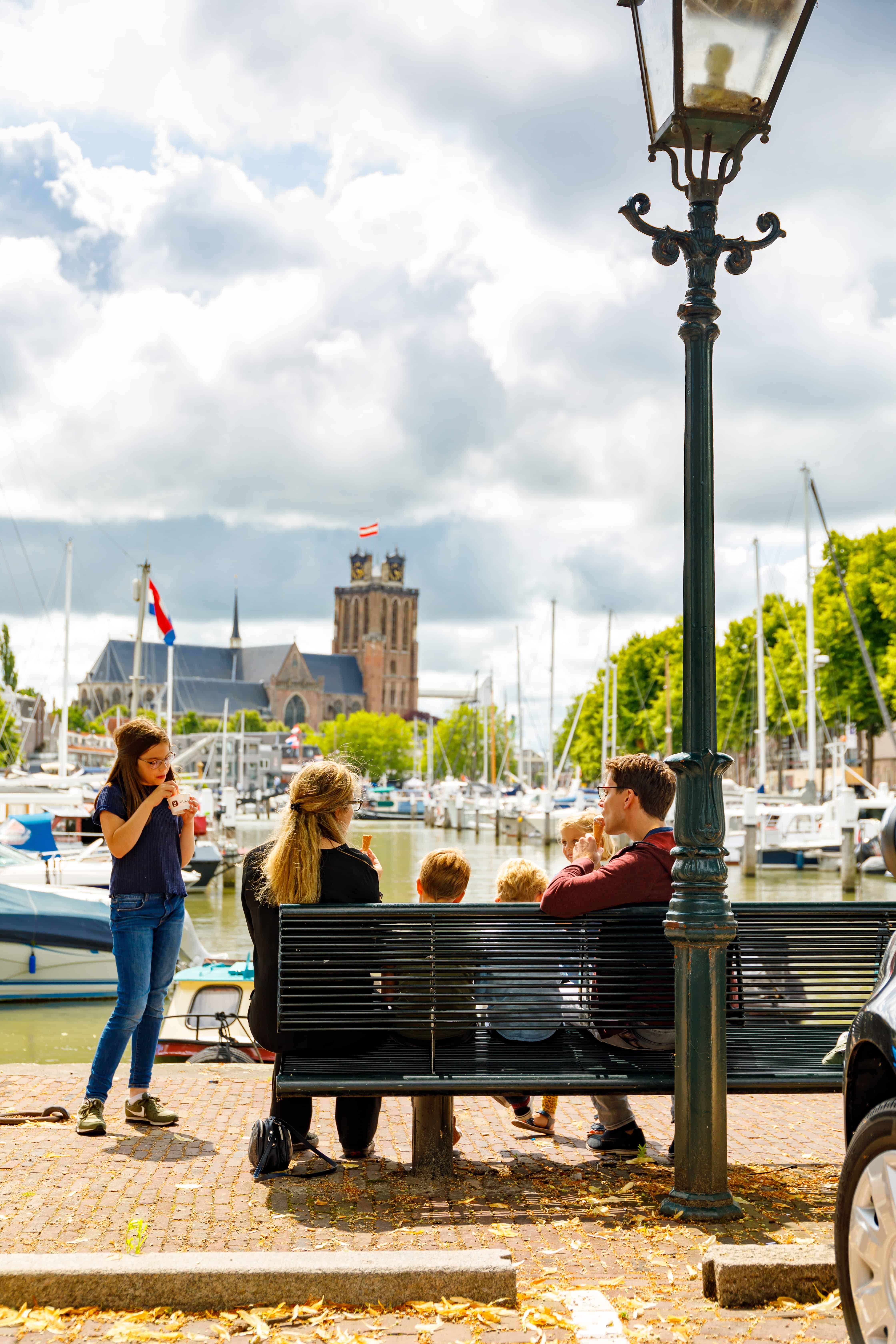 Nieuwe Haven Grote Kerk ijs kids kinderen lente zomer water Dordrecht