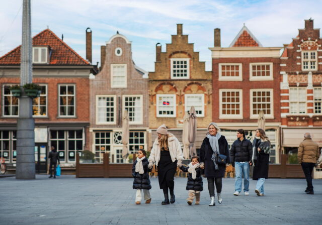 Nieuwstraat Statenplein kids kinderen wandelen centrum winter Dordrecht