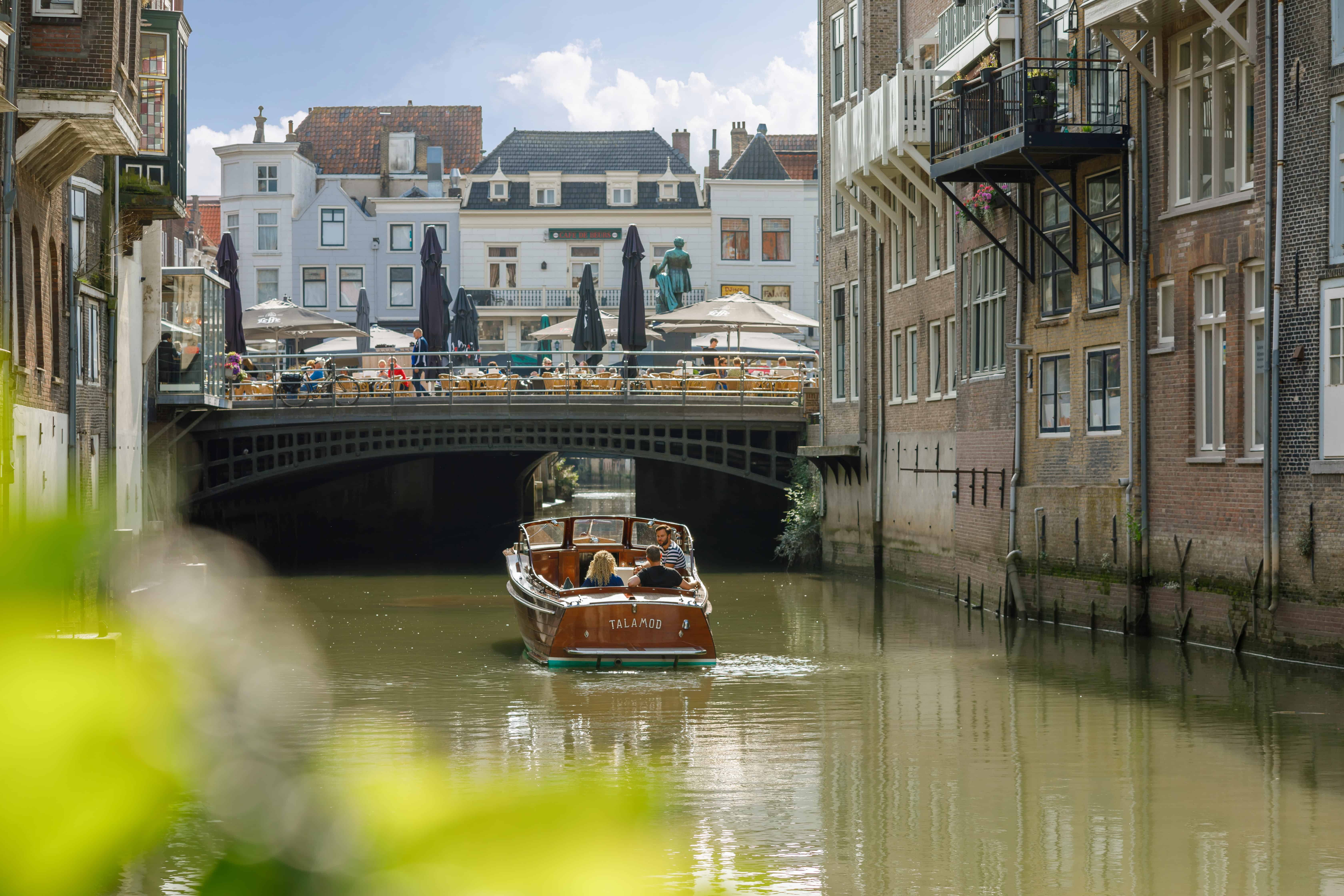 Si Barone rondvaart haven water stel lente zomer Dordrecht (2)