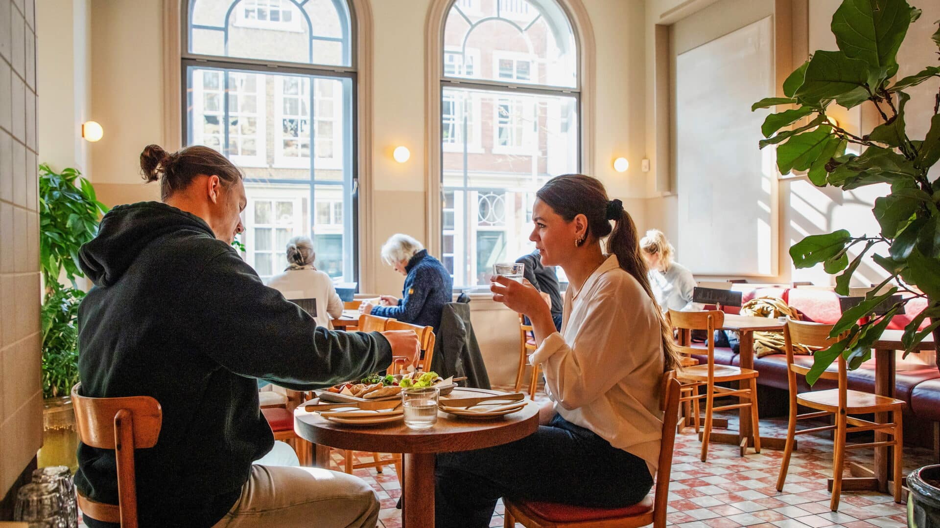 Stadsbrasserie de Witt eten drinken lunchen centrum Dordrecht (2)