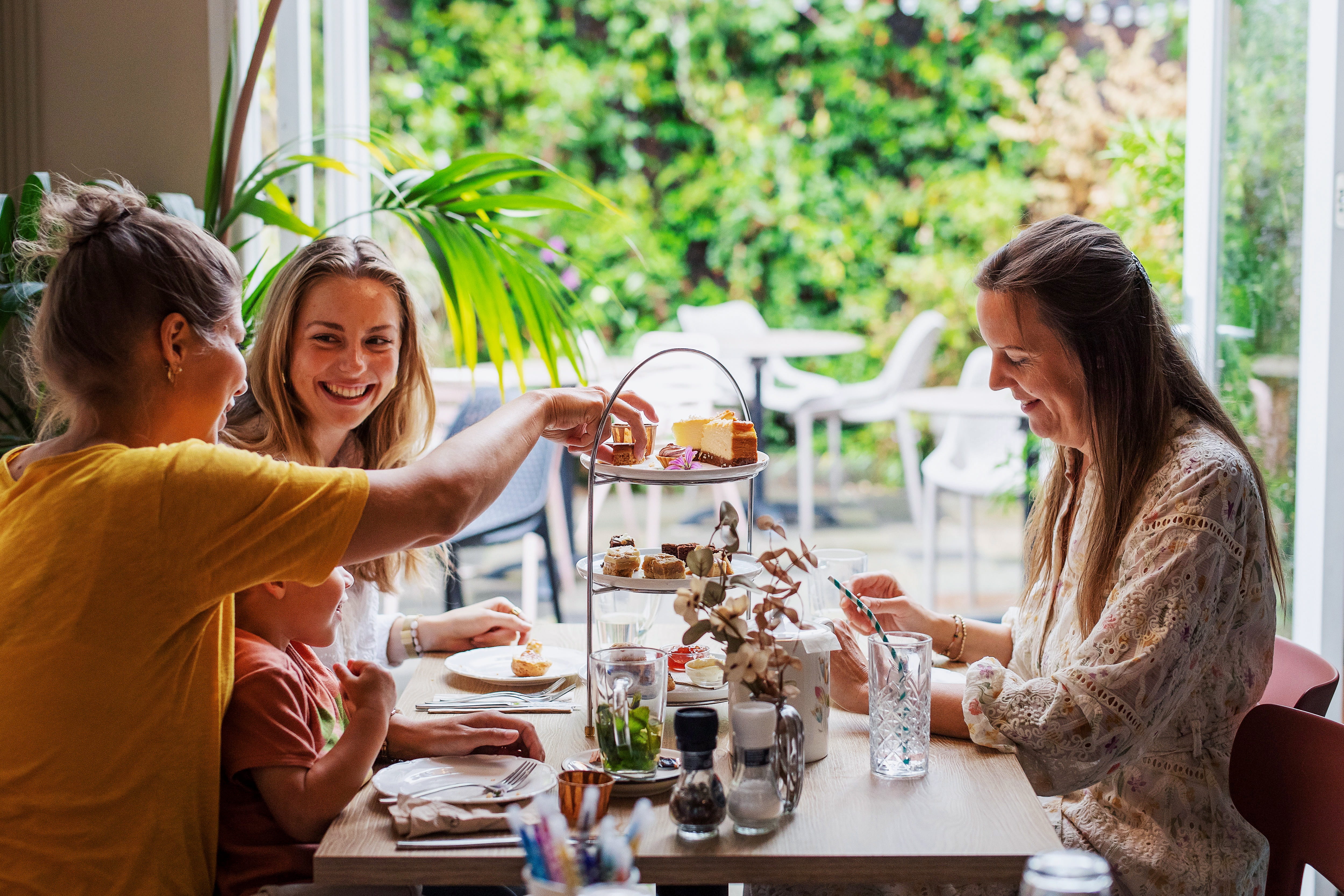 Stadshotel Steegoversloot Christa's Cookies high tea food drink Dordrecht (3)