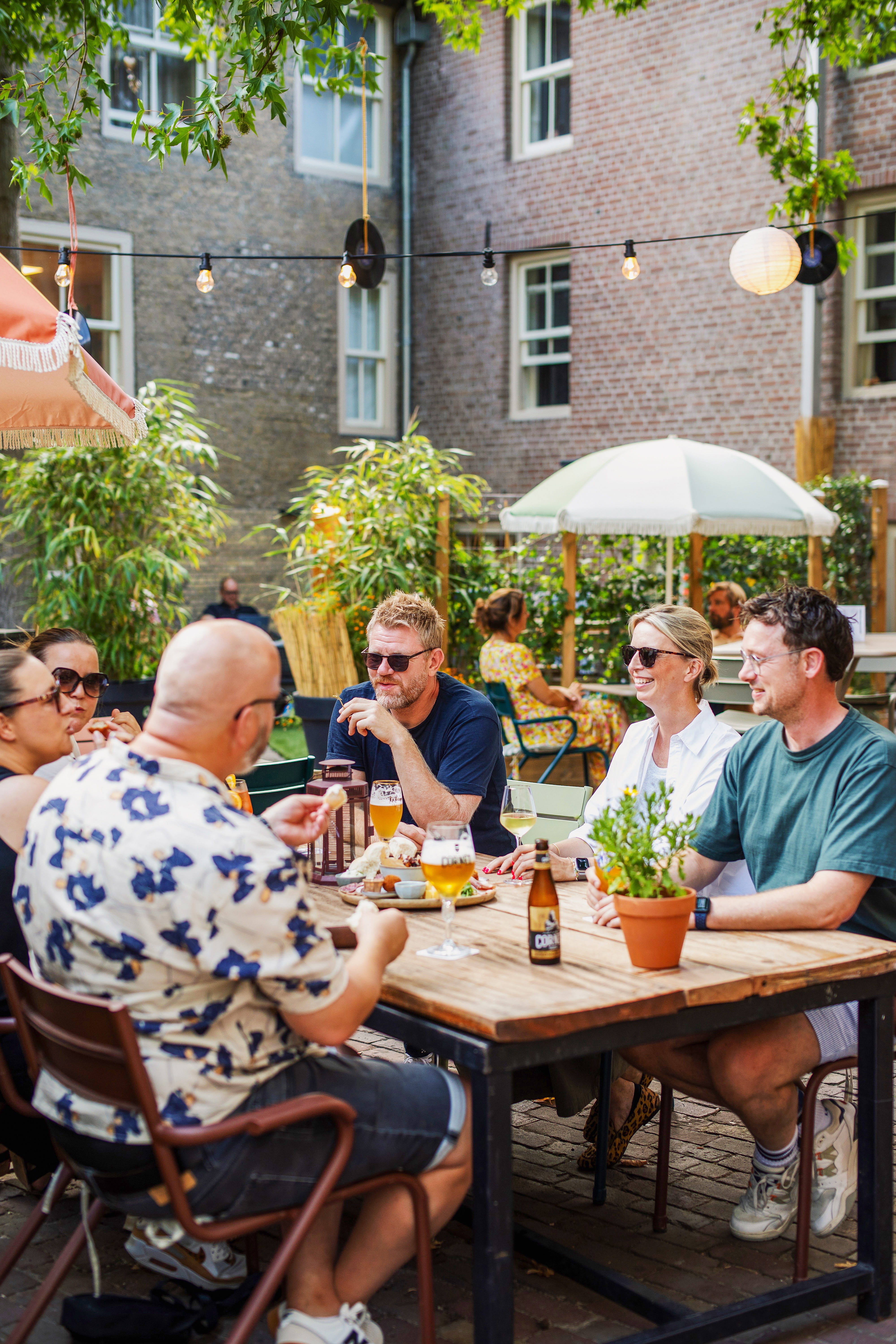 Stadsklooster eten drinken terras centrum Dordrecht najaar zomer (4)
