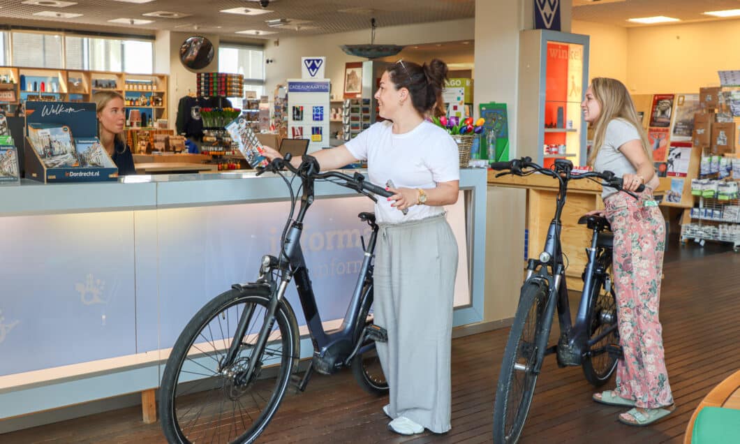 VVV Dordrecht winkelen fietsen fietsverhuur Bereikbaarheid