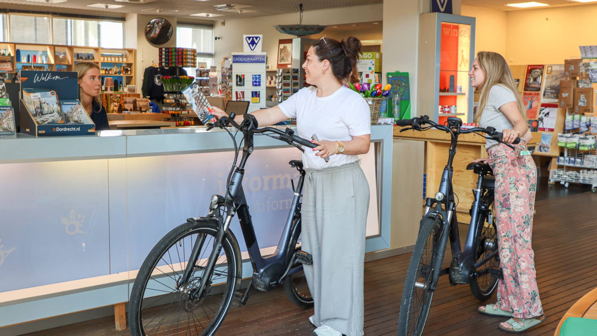 VVV Dordrecht winkelen fietsen fietsverhuur Bereikbaarheid