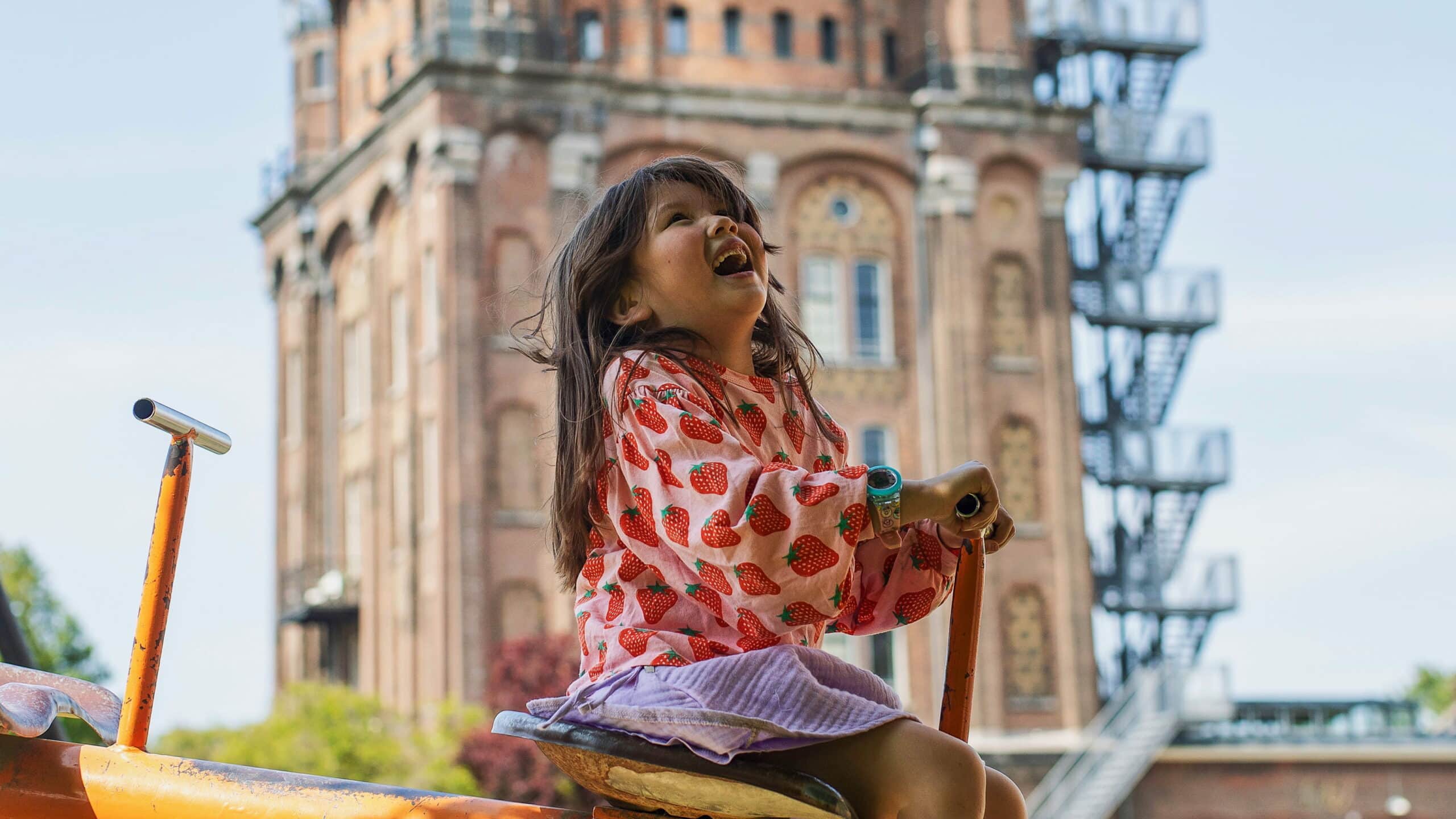 Villa Augustus watertoren tuin kids kinderen speeltuin tractor wip zomer Dordrecht