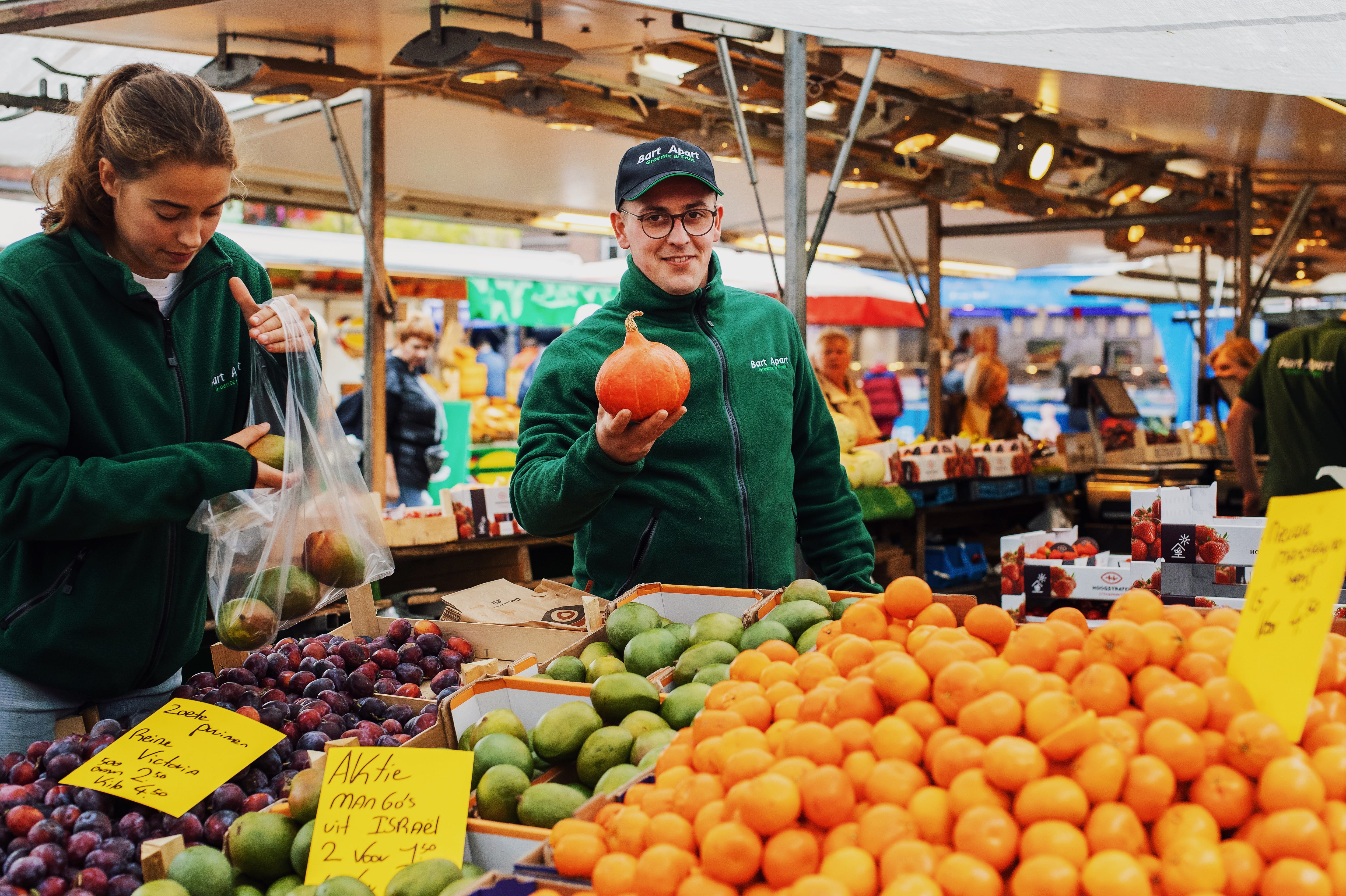 Weekmarkt groente fruit herfst winkelen Statenplein centrum Dordrecht