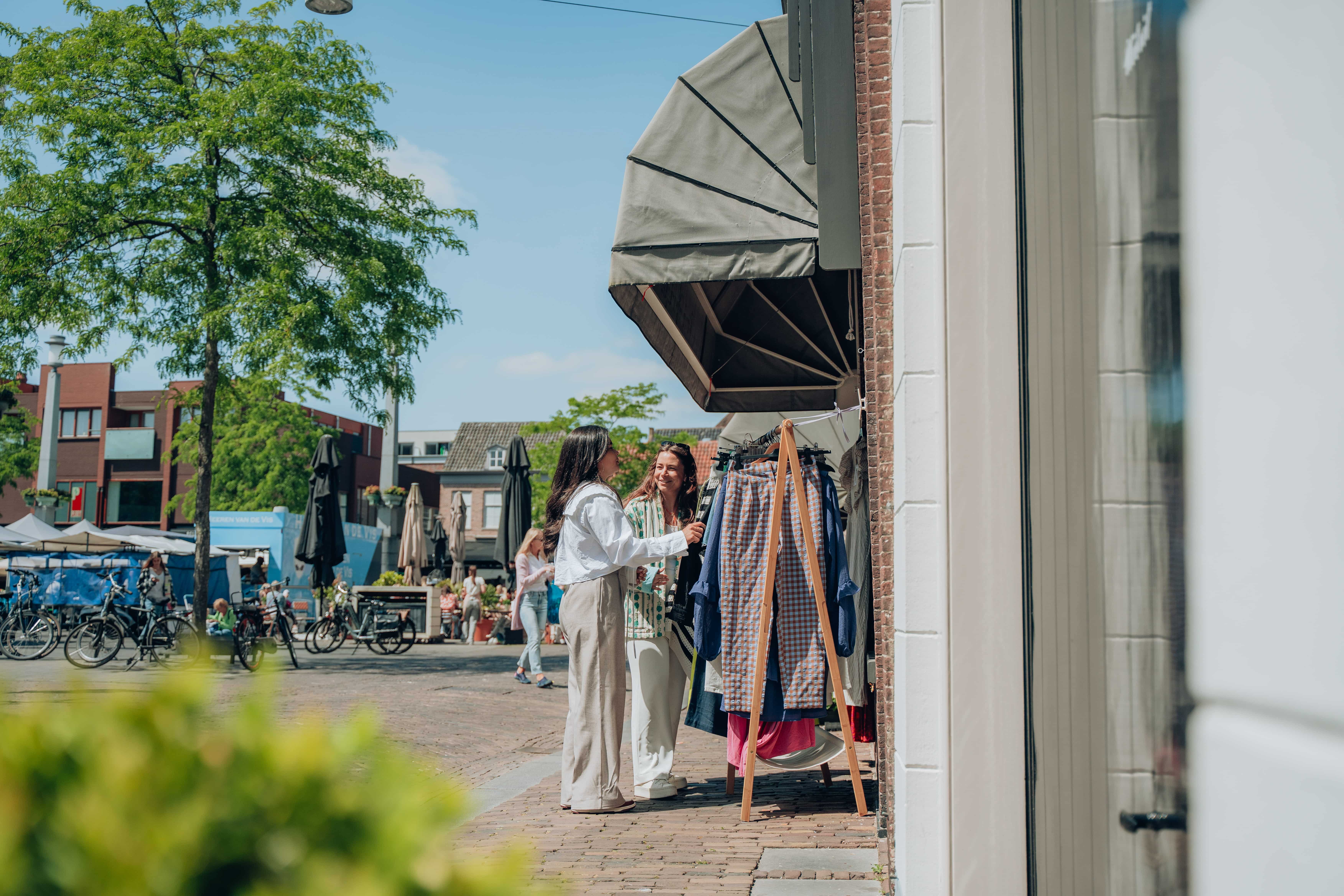 Winkelen Statenplein dames kleding centrum Dordrecht lente