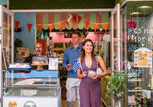 Balkan Griekse delicatessen winkelen stel centrum Dordrecht