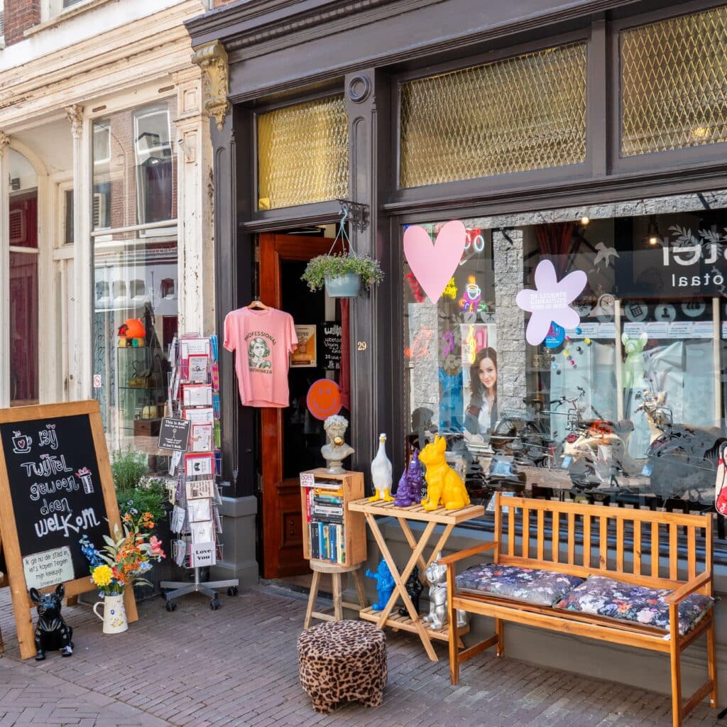 Gespuis winkelen centrum Dordrecht