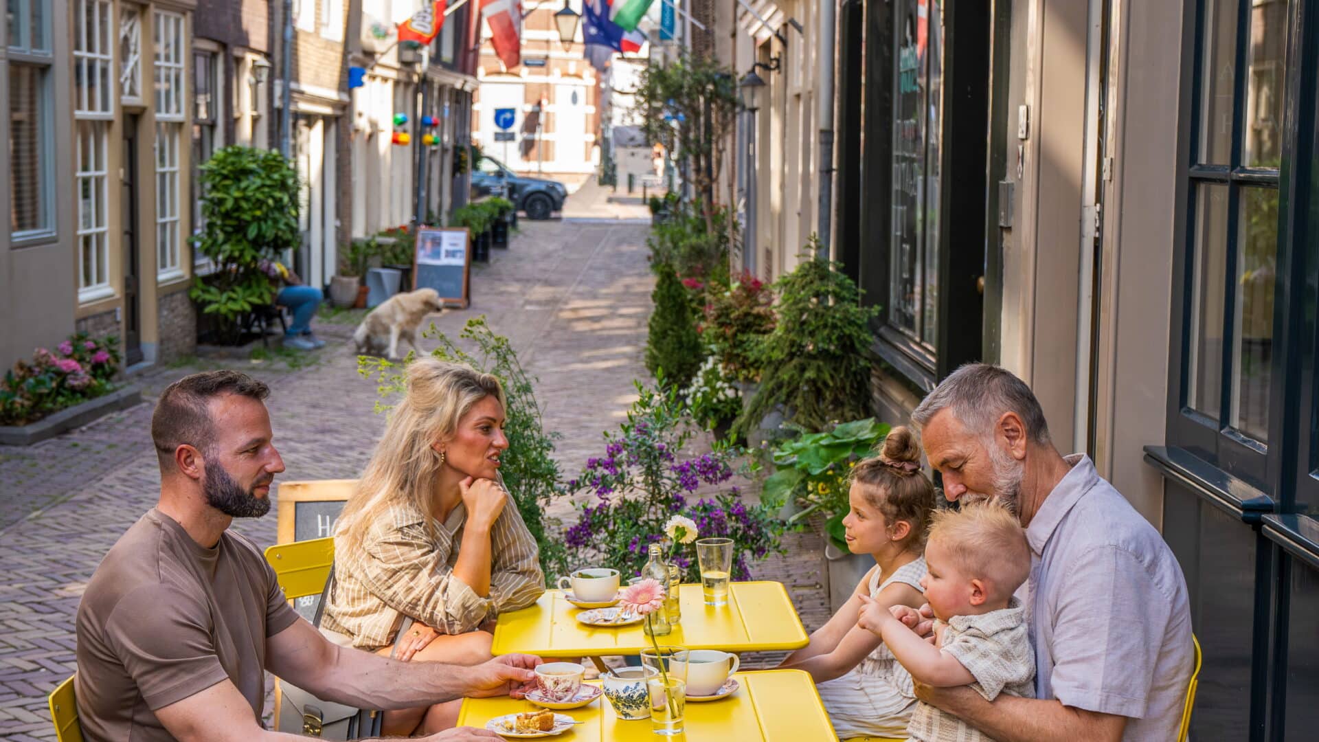Gartine at Home terras eten drinken kids kinderen familie Vleeshouwerstraat zomer centrum Dordrecht (4)