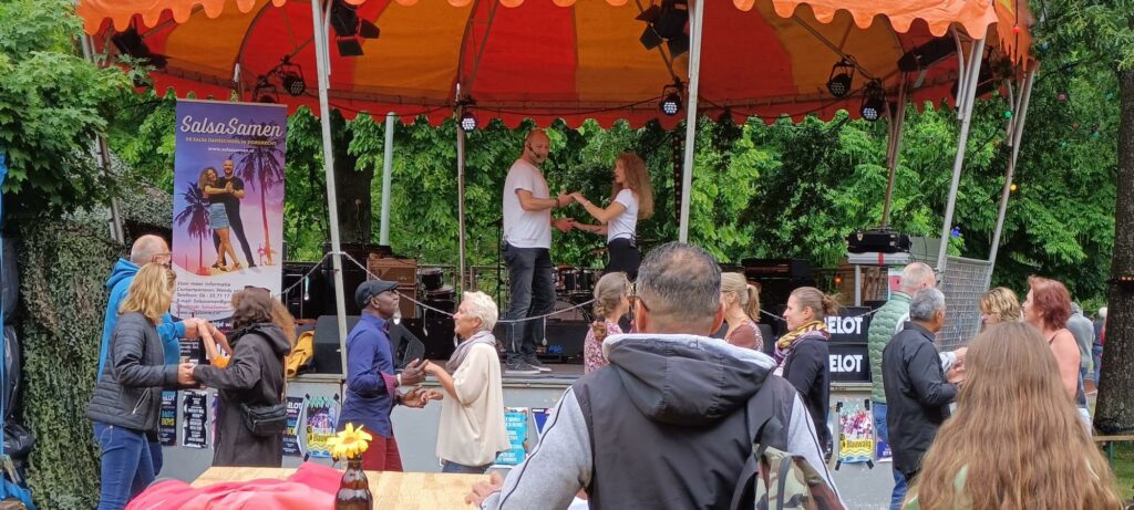 Afbeelding Open Podium met SalsaSamen