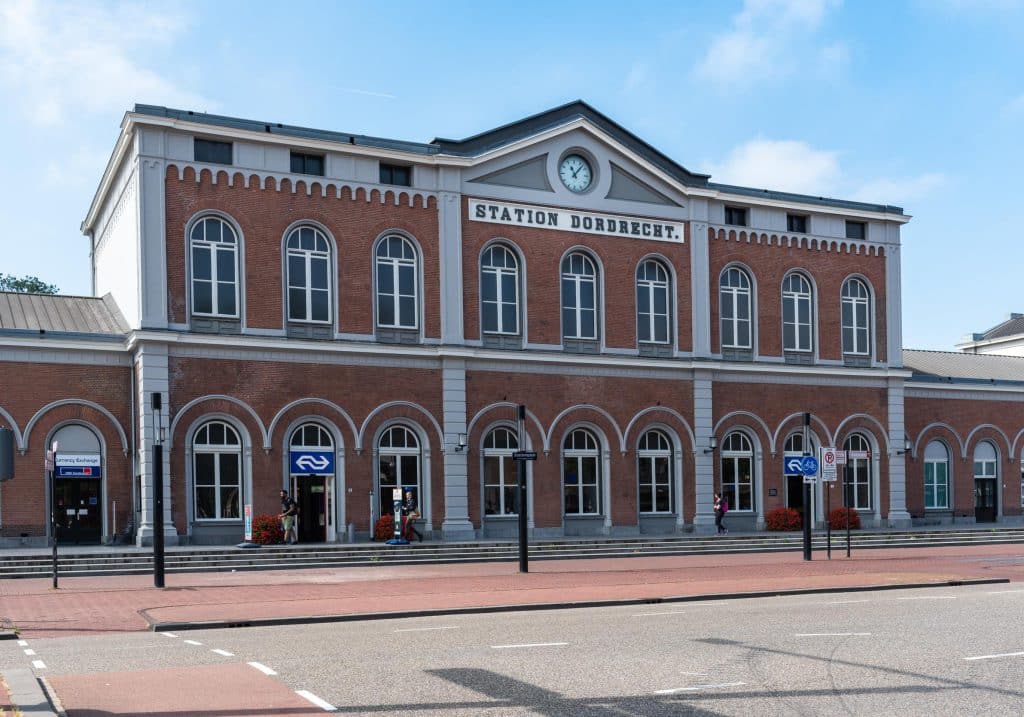 Garage Achterom In Dordrecht